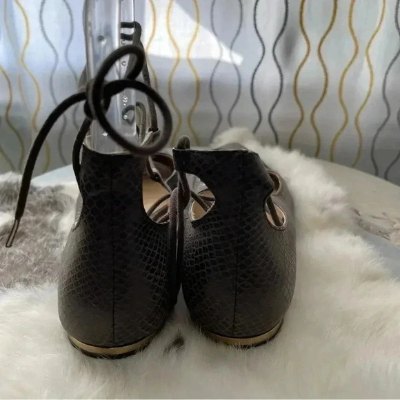 expressions shoes strapped ankle - Picture 6 of 7